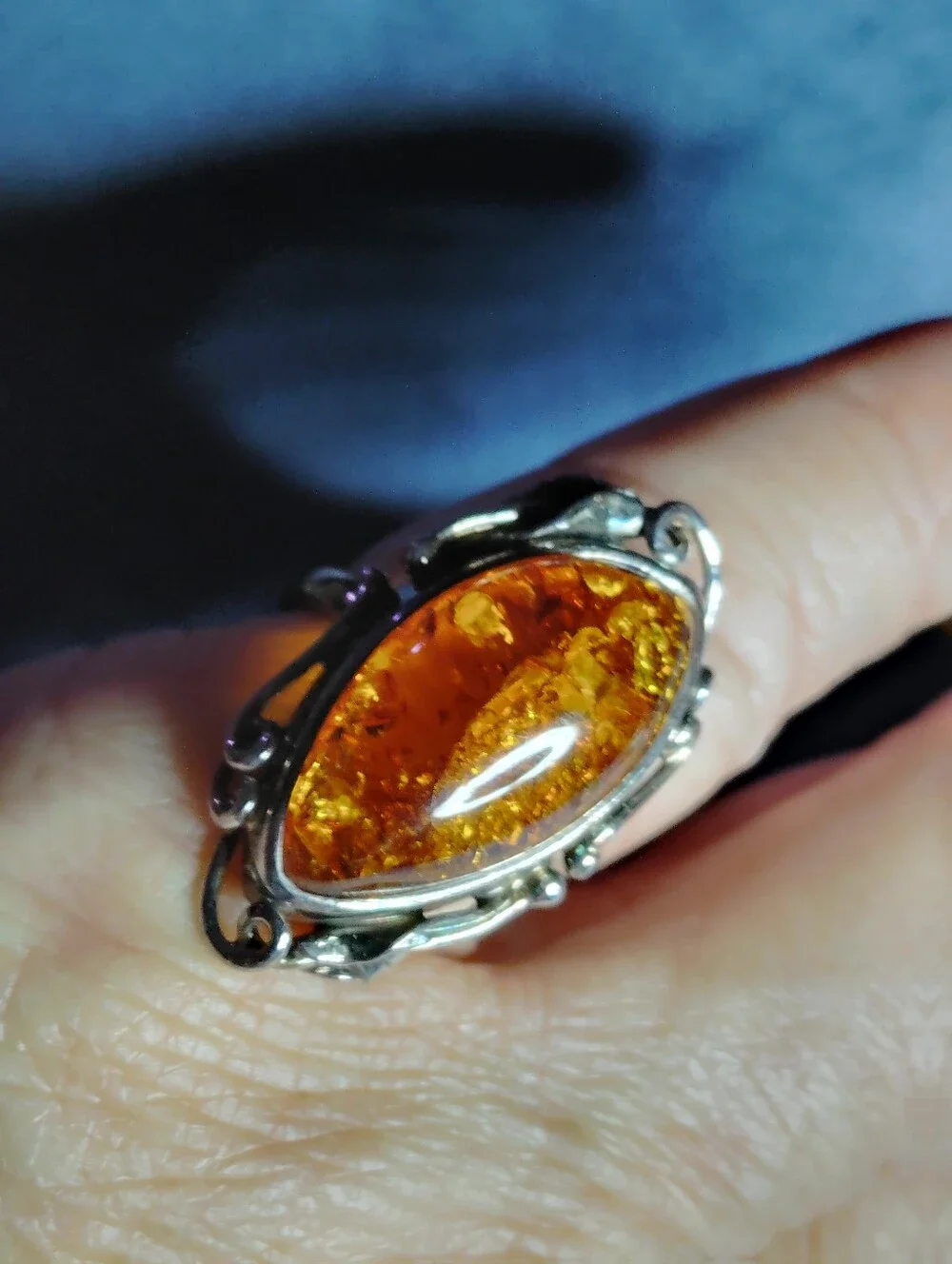 🔥GORGEOUS BALTIC AMBER ELONGATED, & ORNATE SOLID STERLING SILVER RING. SIZE. 6